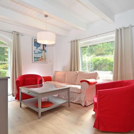 Blaues Strandhaus Sellin Buitenkant foto